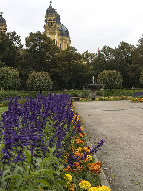 istock Garden in the city 181100676
