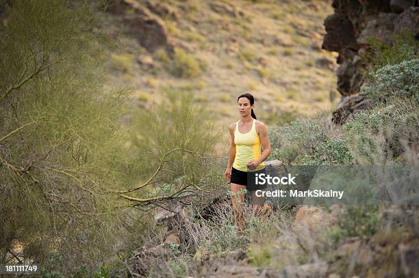 Пустыня Trail Run — стоковые фотографии и другие картинки Активный образ жизни - Активный образ жизни, Аризона - Юго-запад США, Бег по пересечённой местности