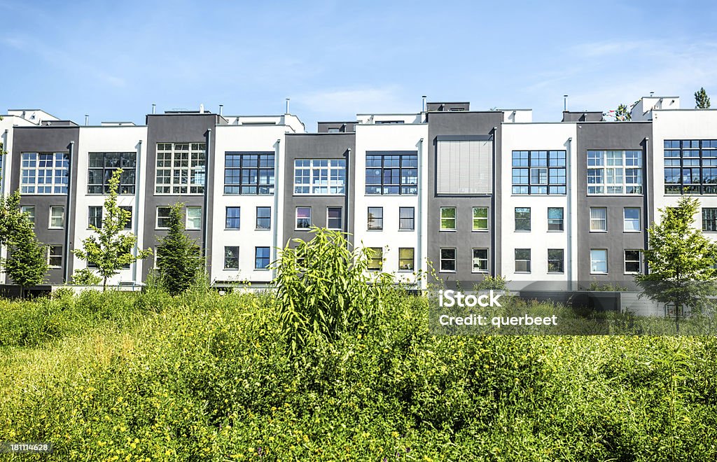 Modernes apartment Häuserblocks - Lizenzfrei Modern Stock-Foto