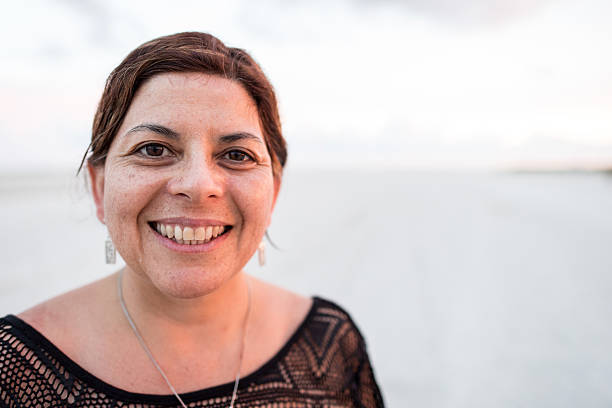 istock Forty-something Hispanic Woman 181116197