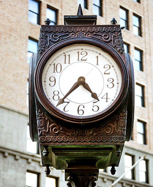 istock Street clock in Manhattan, NYC 181117322