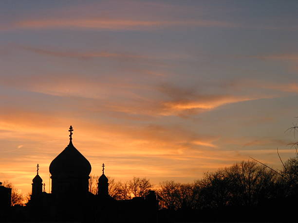 Église et le coucher de soleil - Photo