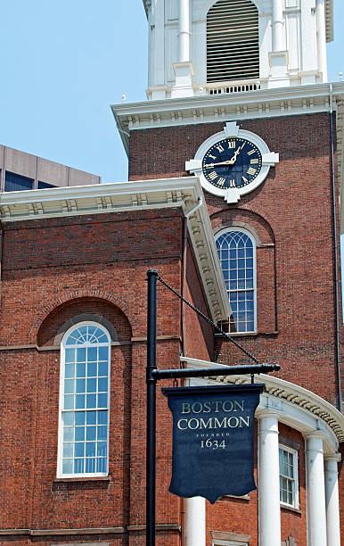 istock Historic building in Boston MA 181123372