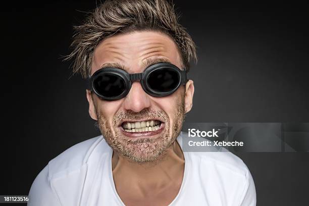 Foto de Homem Louco e mais fotos de stock de Adulto - Adulto, Atitude, Cabelo Castanho