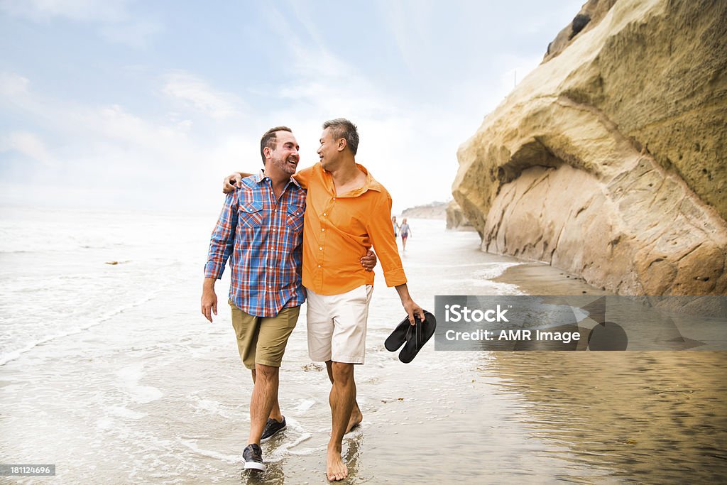 Felice coppia dello stesso sesso - Foto stock royalty-free di Adulto in età matura
