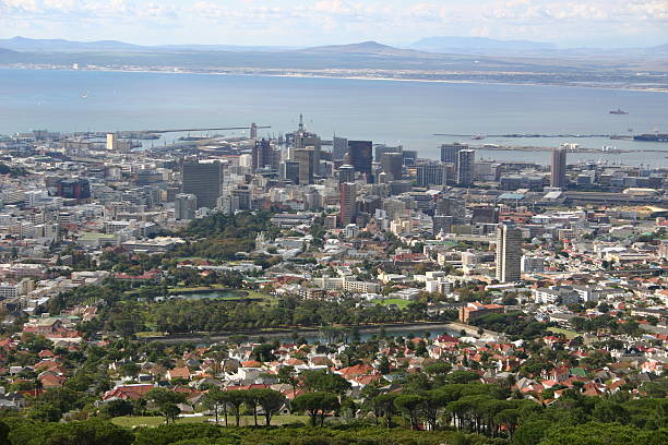 istock Cape Town city view 181125139