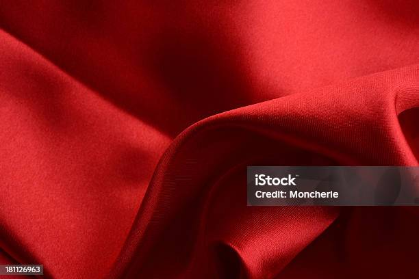 Photo libre de droit de Fond Textile En Satin Rouge banque d'images et plus d'images libres de droit de Abstrait - Abstrait, Brillant, Circuler