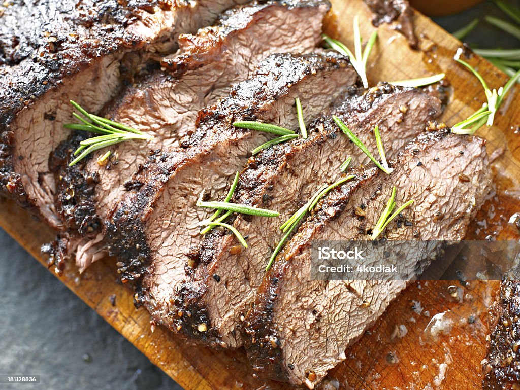 Juicy Assado de carne de bovino - Royalty-free Alecrim Foto de stock