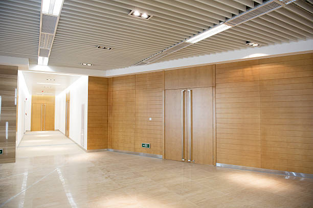 conference center korridor - entrance hall indoors wall corridor stock-fotos und bilder