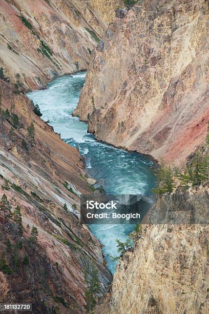 Grand Canyon Of Yellowstone River - zdjęcia stockowe i więcej obrazów Respekt - Respekt, Błąd serwisowy, Dolina