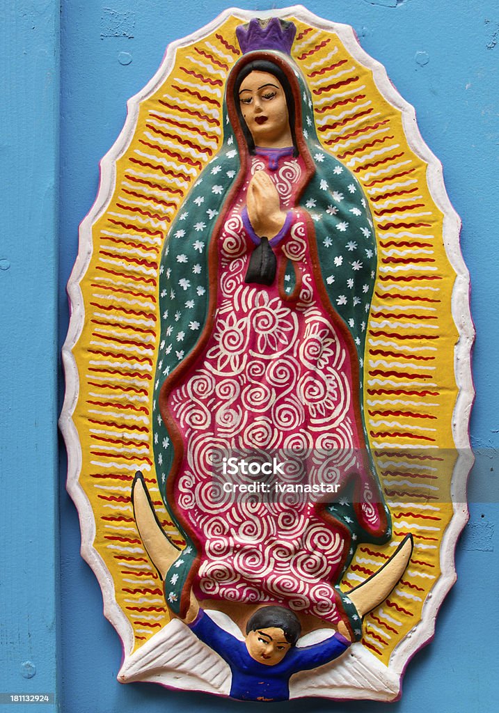 Madona, Dziewiczy Mary z Guadalupe Painted Figurka - Zbiór zdjęć royalty-free (Virgin Mary)