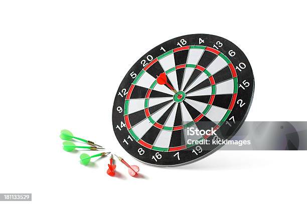 Erfolg Und Misserfolg Target Stockfoto und mehr Bilder von Dartscheibe - Dartscheibe, Weißer Hintergrund, Aktivitäten und Sport