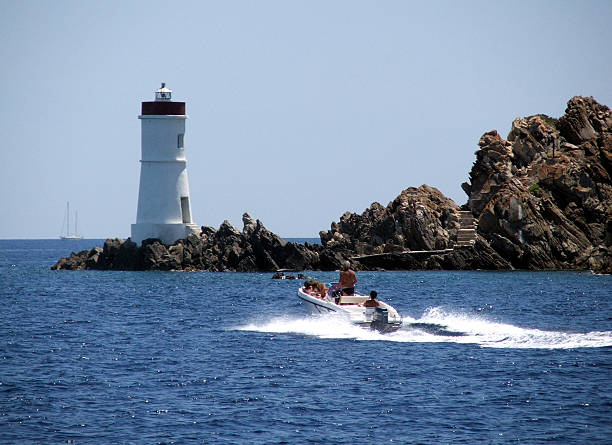 Para o farol - fotografia de stock