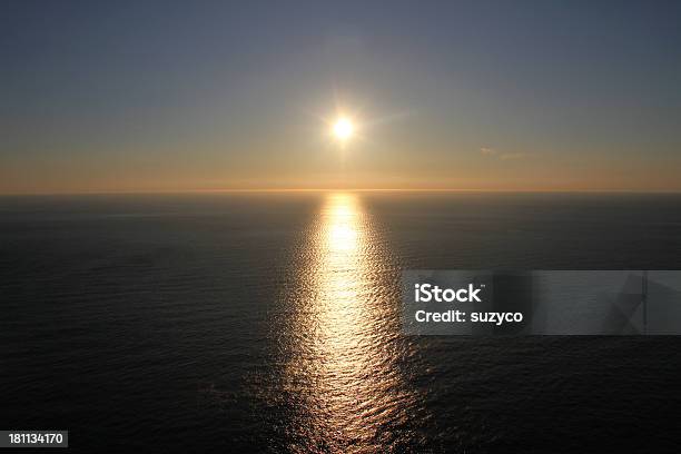 Capo Nordnorvegia Sole Di Mezzanotte - Fotografie stock e altre immagini di Panoramica - Panoramica, Sole di mezzanotte, Acqua