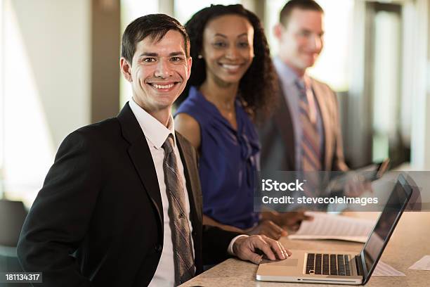 Business Personen Stockfoto und mehr Bilder von Afrikanischer Abstammung - Afrikanischer Abstammung, Afro-amerikanischer Herkunft, Anzug