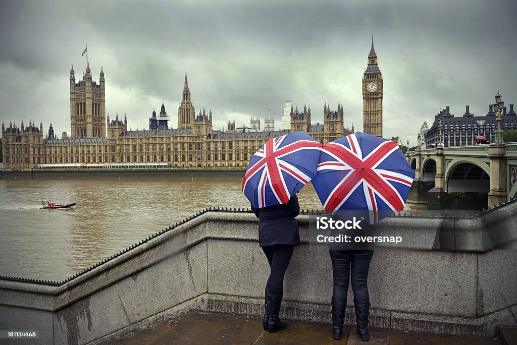 Londyn deszcz - Zbiór zdjęć royalty-free (Londyn - Anglia)