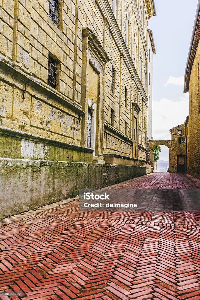 Vicolo in Toscana - Foto stock royalty-free di Ambientazione esterna