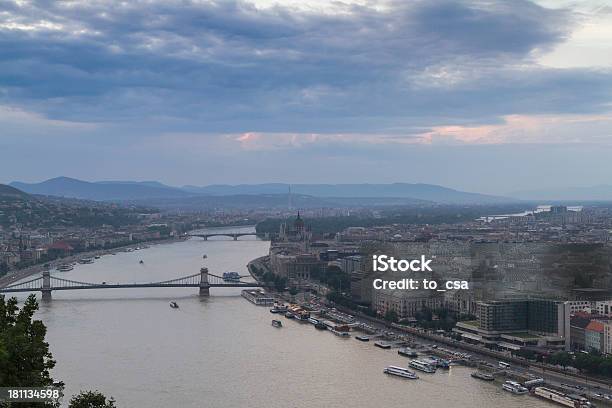 Budapest - Fotografie stock e altre immagini di Acqua - Acqua, Albero, Ambientazione esterna