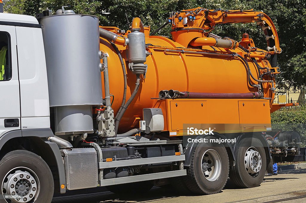 Camion d'assainissement - Photo de Eaux usées libre de droits