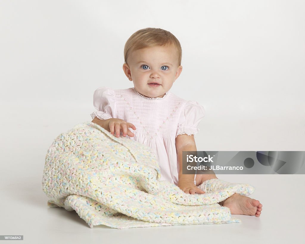 Blue Eyed dziecka Dziewczyna z kocem - Zbiór zdjęć royalty-free (0 - 11 miesięcy)