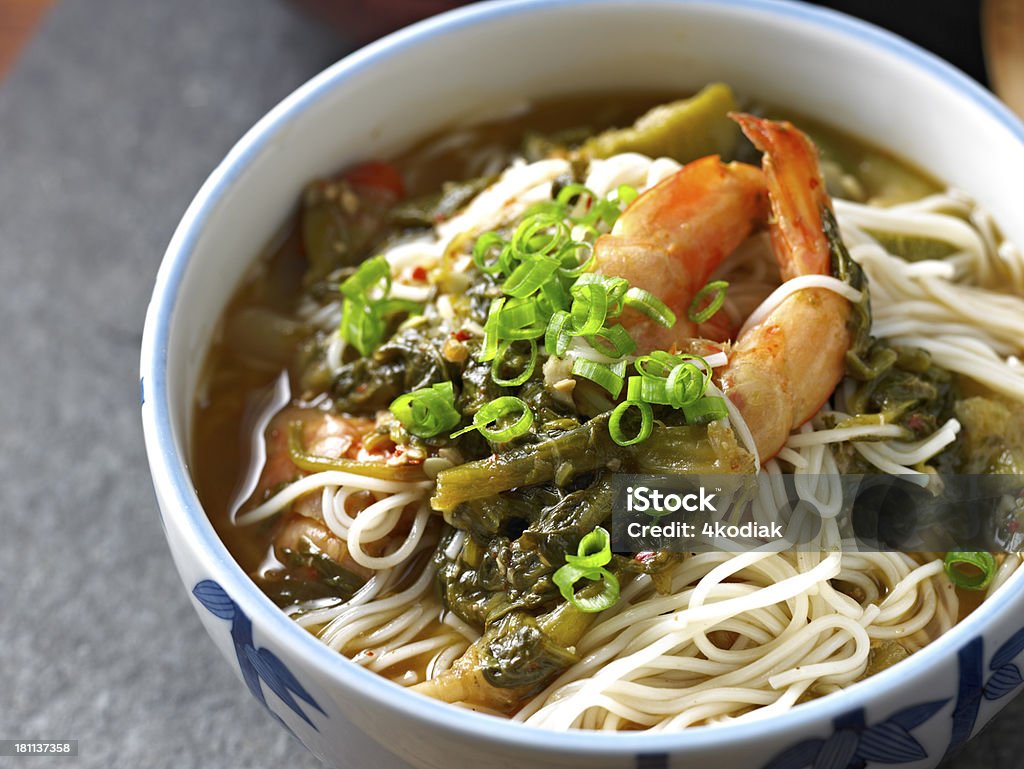 Fideos asiáticos - Foto de stock de Sopa miso libre de derechos