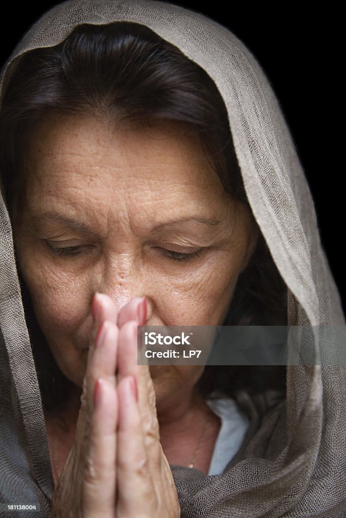여자 기도하기 hands - 로열티 프리 50-59세 스톡 사진