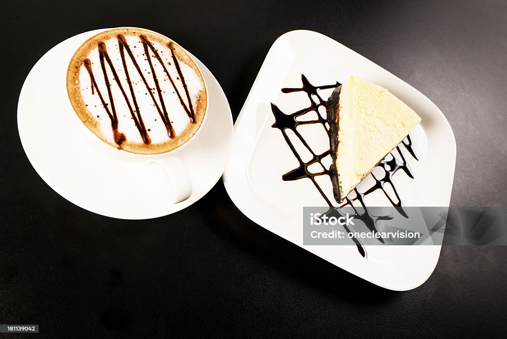 Tarta de queso y café - Foto de stock de Adorno de espuma libre de derechos