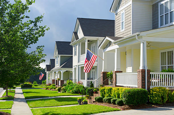 istock Patriotic Neighborhood 181139135