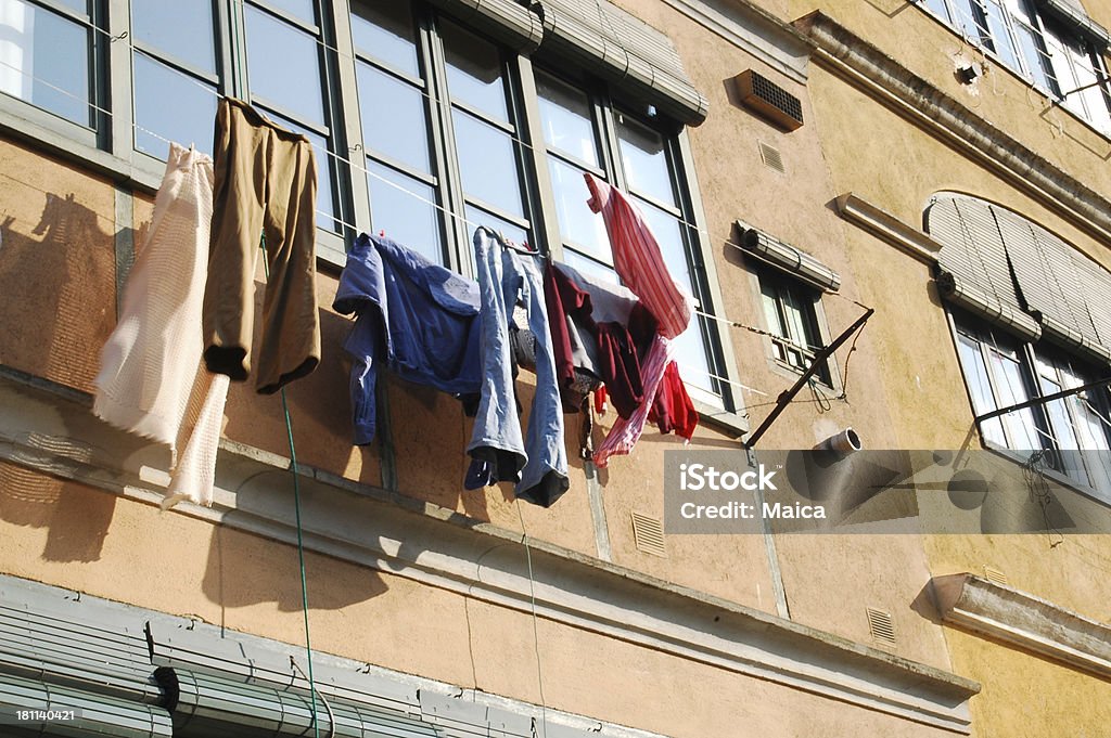 Ligne de vêtements - Photo de Appartement libre de droits