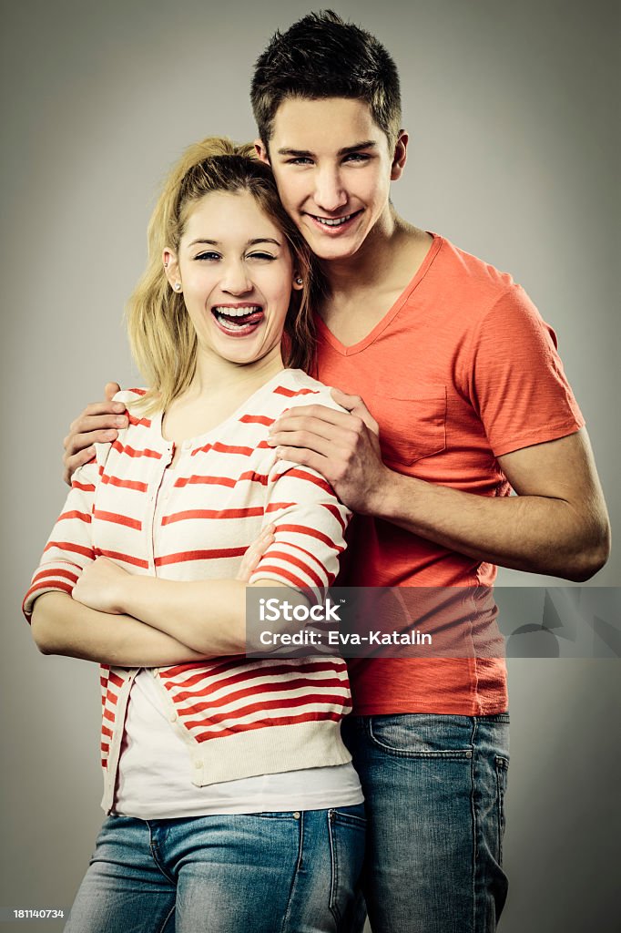 Joven pareja - Foto de stock de 16-17 años libre de derechos