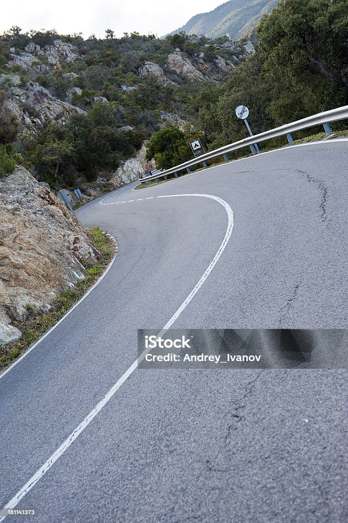 Berg-Autobahn. - Lizenzfrei Alpen Stock-Foto