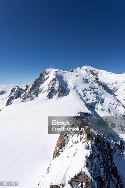 Mont Blancgipfel Von Aiguille Du Midi Chamonix Frankreich Stockfoto und mehr Bilder von Aiguille du Midi