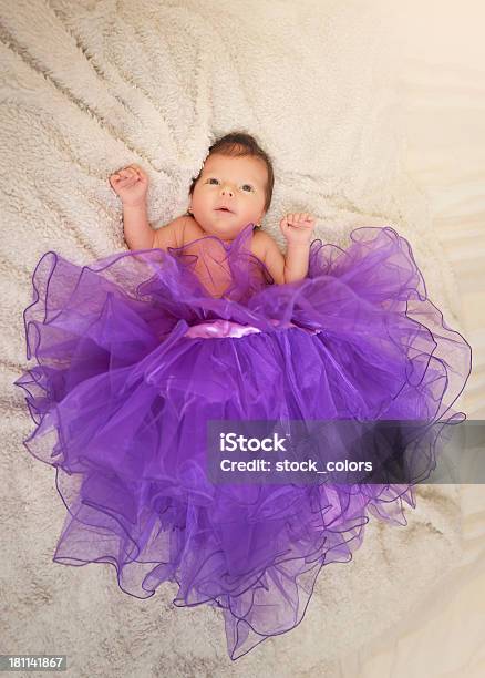 Foto de Pequena Bailarina e mais fotos de stock de 0-11 meses - 0-11 meses, Bebê, Bebês Meninas