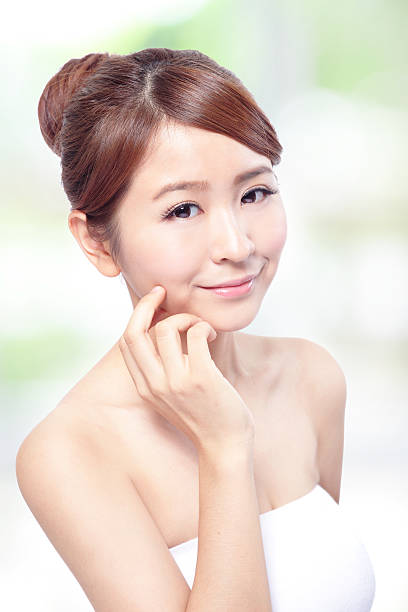istock Beauty woman Face 181143622