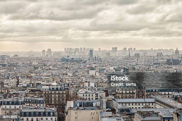 Paryż Miasto - zdjęcia stockowe i więcej obrazów Architektura - Architektura, Chmura, Ciemny