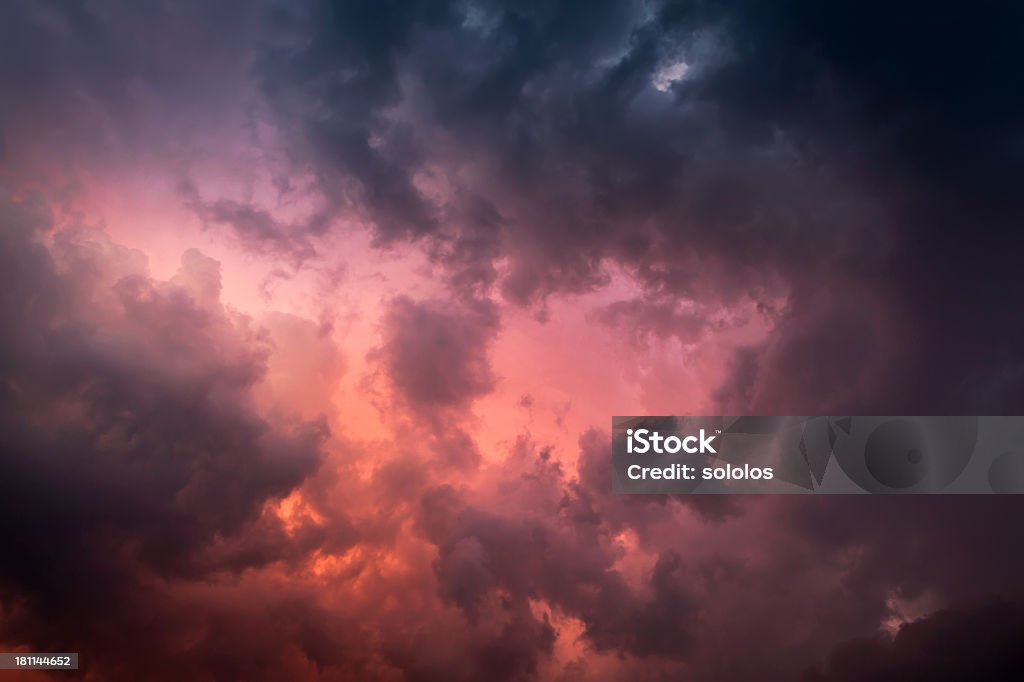 Himmel vor dem Sturm - Lizenzfrei Abenddämmerung Stock-Foto
