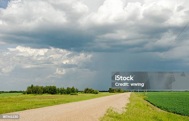 Прерия Summer Storm — стоковые фотографии и другие картинки Альберта - Альберта, Без людей, Горизонтальный