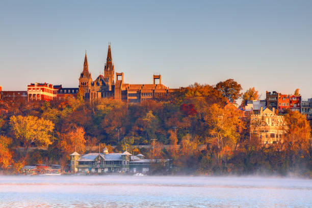 istock Autumn in Washington D.C. 1811463099