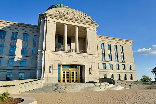 istock Iowa Supreme Court 181147996