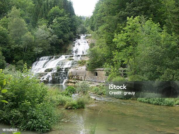Rzeka Orbe Wodospad - zdjęcia stockowe i więcej obrazów Kanton Jura - Kanton Jura, Szwajcaria, Dolny zwieracz przełyku