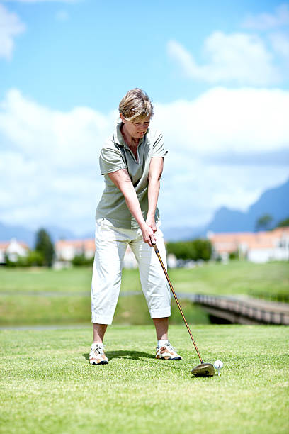 istock Teeing up to play my shot 181149450