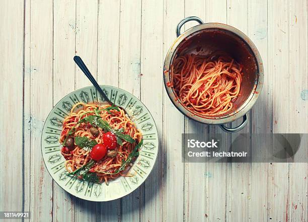 Massa Italiana Com Molho De Tomate Cremosos - Fotografias de stock e mais imagens de Alimentação Saudável - Alimentação Saudável, Almoço, Comida