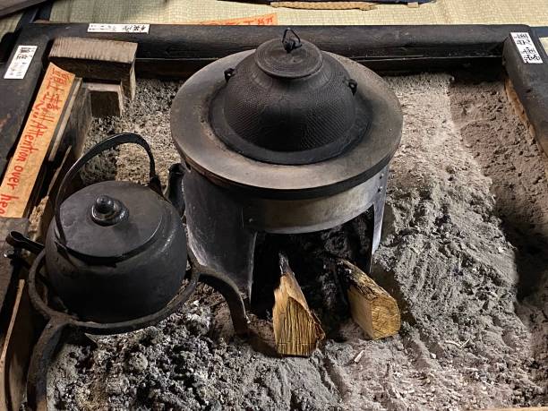 istock Japan - old way of preparing tea 1811499592