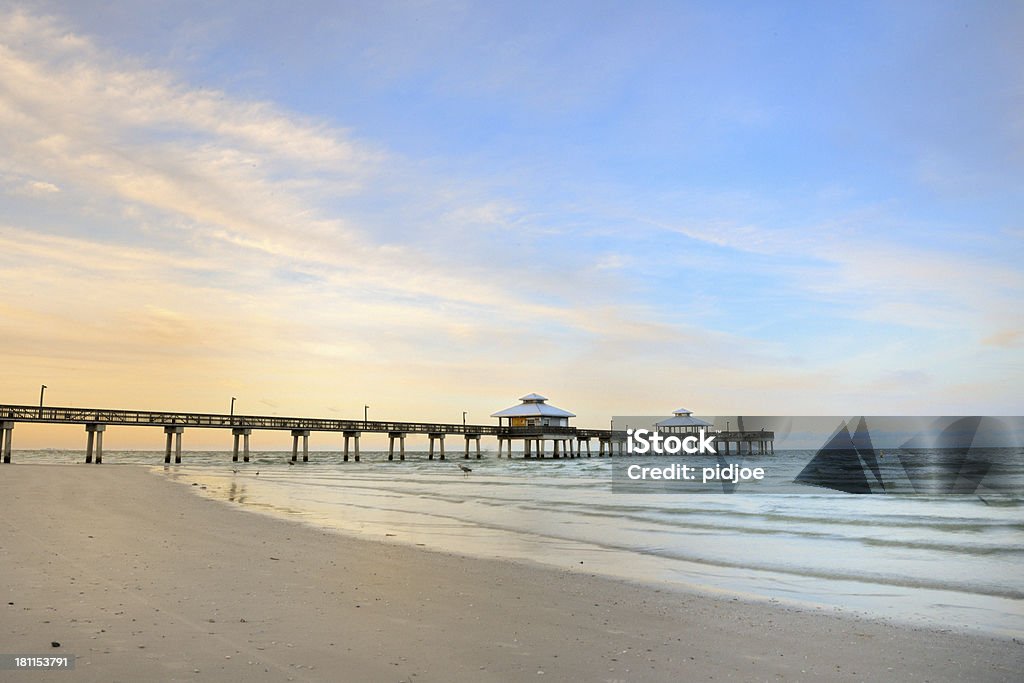 Praia e cais em Fort Myers, Flórida EUA - Royalty-free Fort Myers Foto de stock