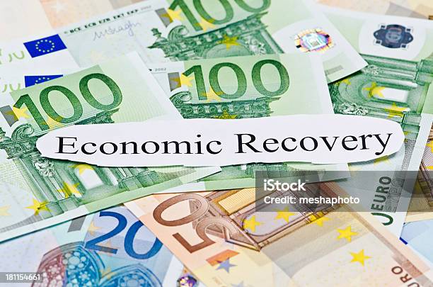 Der Wirtschaftliche Aufschwung Stockfoto und mehr Bilder von Aktenmappe - Aktenmappe, Börse, EU-Währung