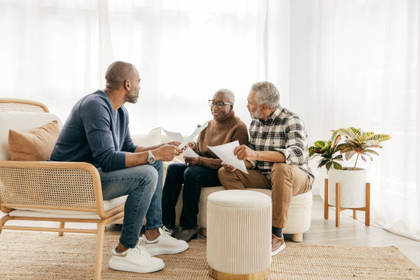 istock Financial Advice for Family and Retirement 1811590366