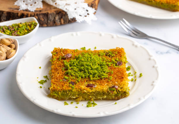 istock Turkish dessert antep kadayif - pistachio kadayif 1811601744