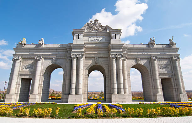 Representation of the monument at Madrid's Puerta de Alcala