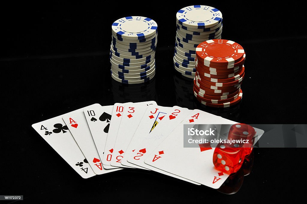 Dark concetto de giochi - Foto stock royalty-free di Assuefazione