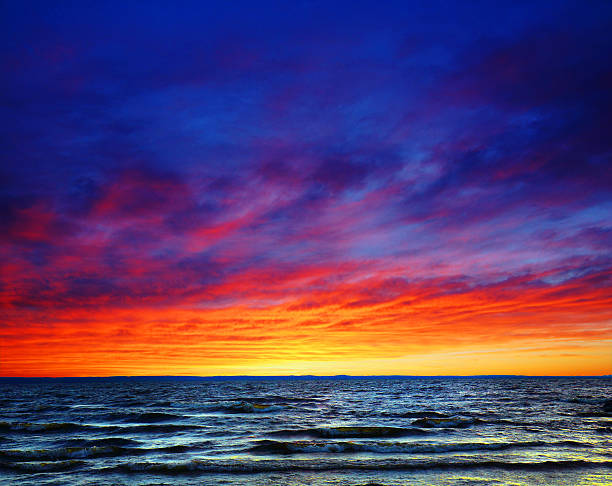 istock Beautiful sunset over the sea 181172558